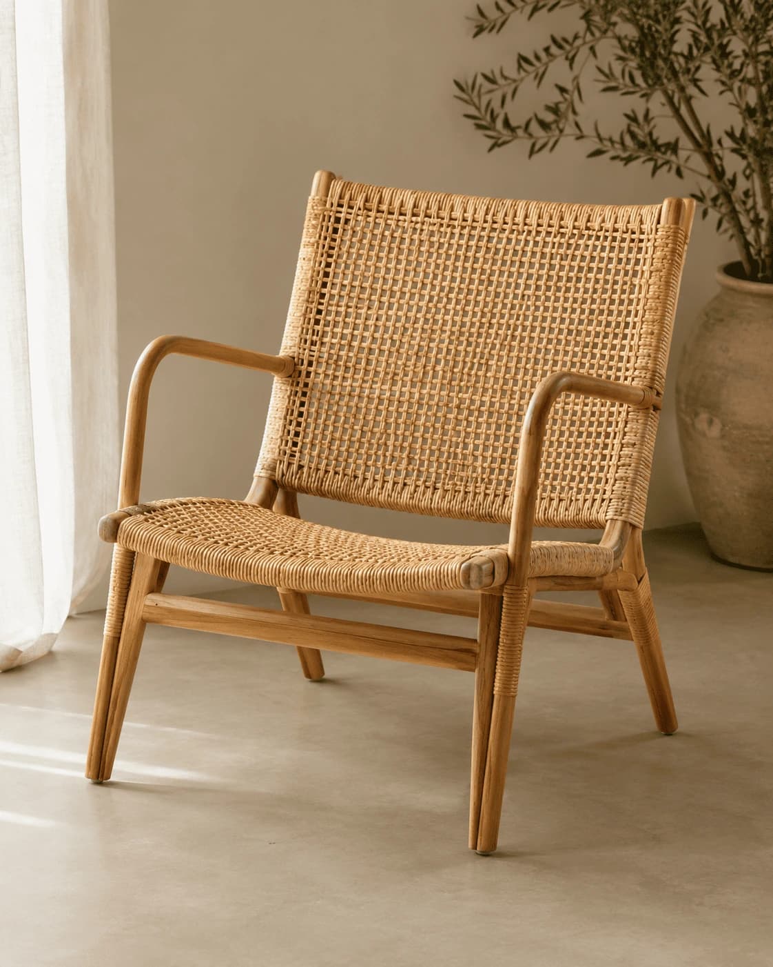 Arunika Rattan Lounge Chair